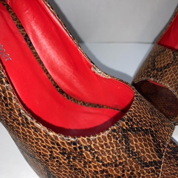 Sexy Snake Print Peep Toe Heels - Picture 5 of 5
